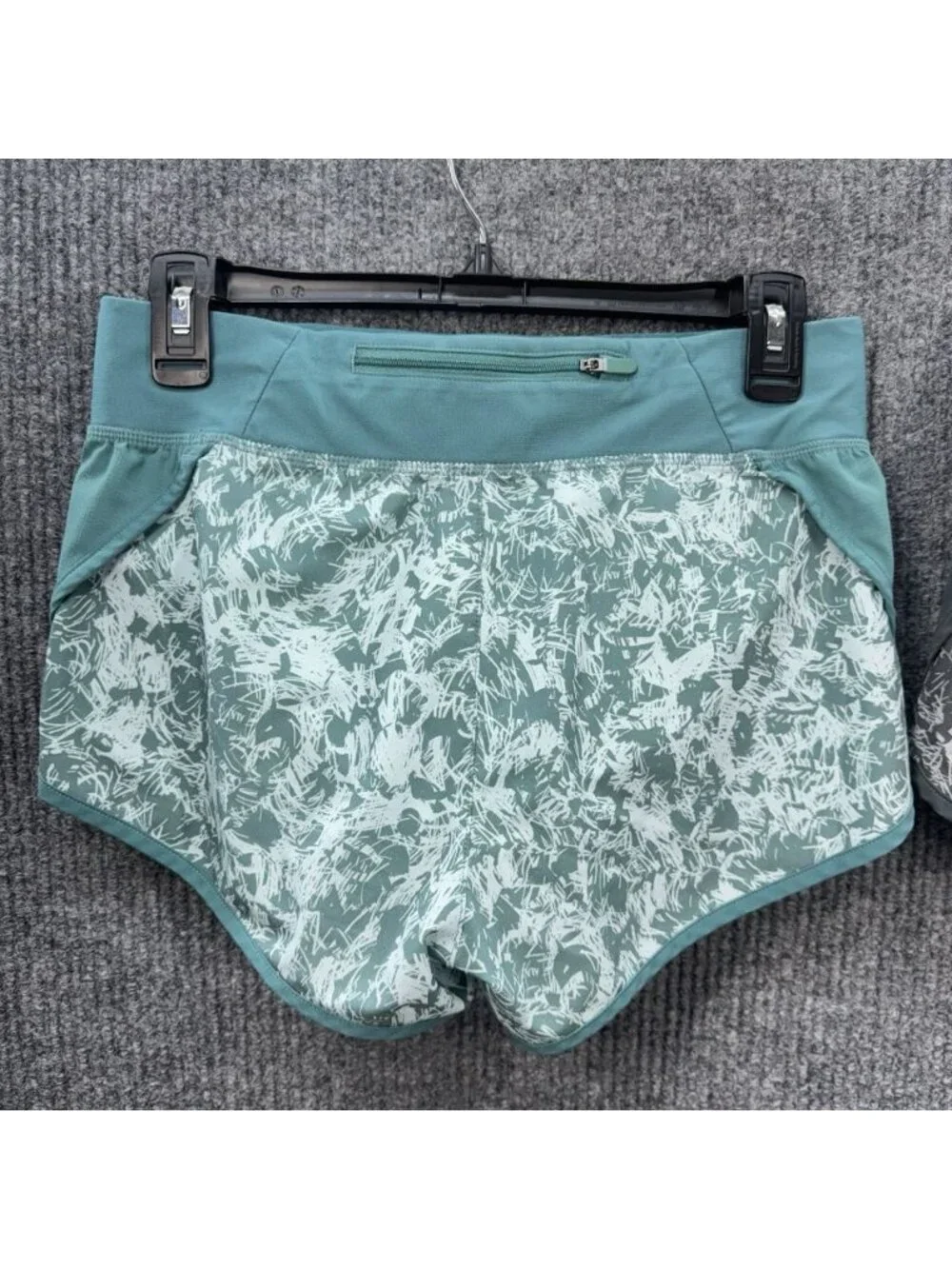 Lot Of 2 Under Armour Shorts Women Small Speedpocket Run Heatgear Fitted Lined - Picture 5 of 14